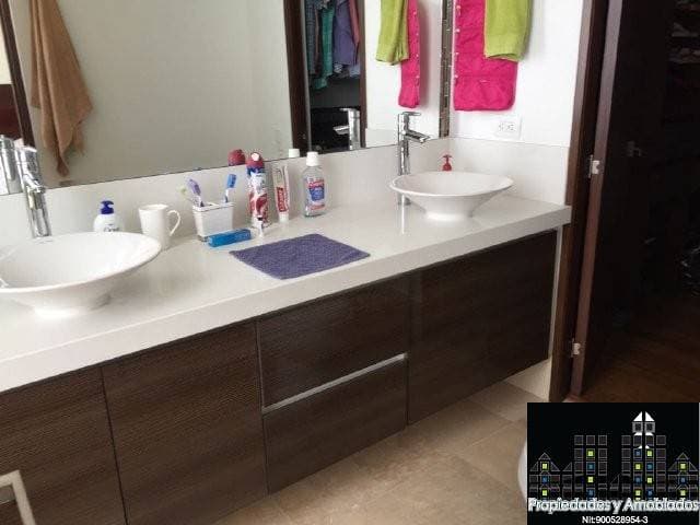 VENTA APARTAMENTO SECTOR POBLADO LA TOJA	CÓDIGO 13709 — foto 2