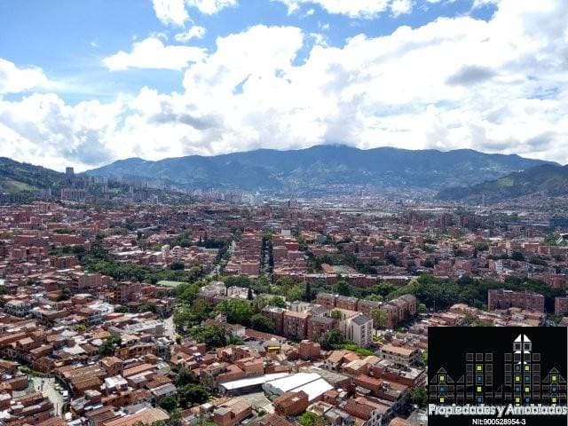 Apartamento en venta en Envigado código 13667 — foto 1