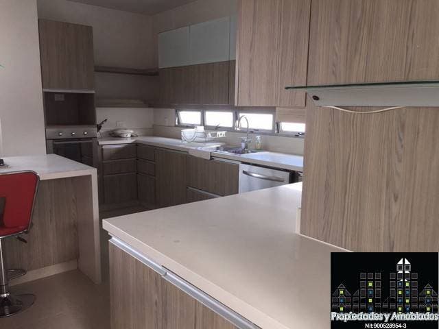 VENTA DE APARTAMENTO SECTOR EL POBLADO CÓDIGO 13715 — foto 2