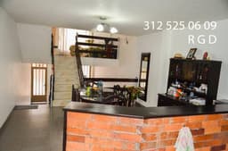 Vendo Sopo Casa 3 Pisos x 6 Niveles Grande Remodelada Centro 155 M2 $ 310 Millones