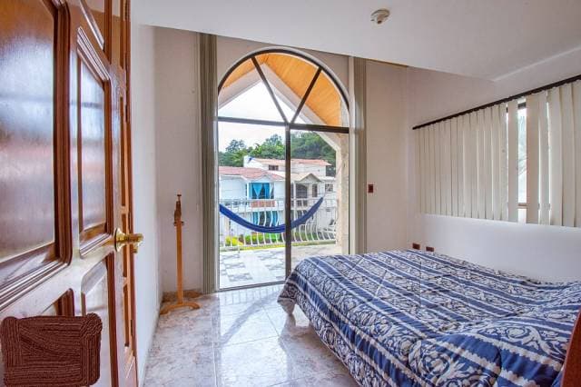 Hermosa Casa en Silvania — foto 8