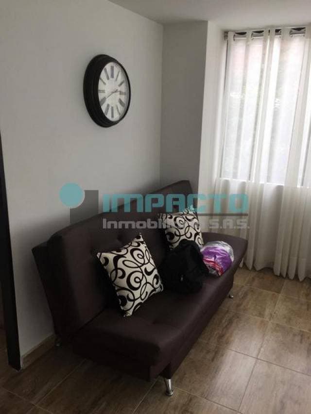 APARTAMENTO AMOBLADO EN LAURELES COD 20241 — foto 6