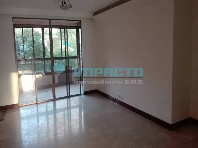 SE ARRIENDA APARTAMENTO EN CASTROPOL COD 11182 < — foto 3