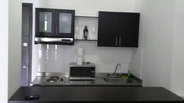 ALQUILO APARTA ESTUDIO AMOBLADO CIUDAD JARDIN — foto 1