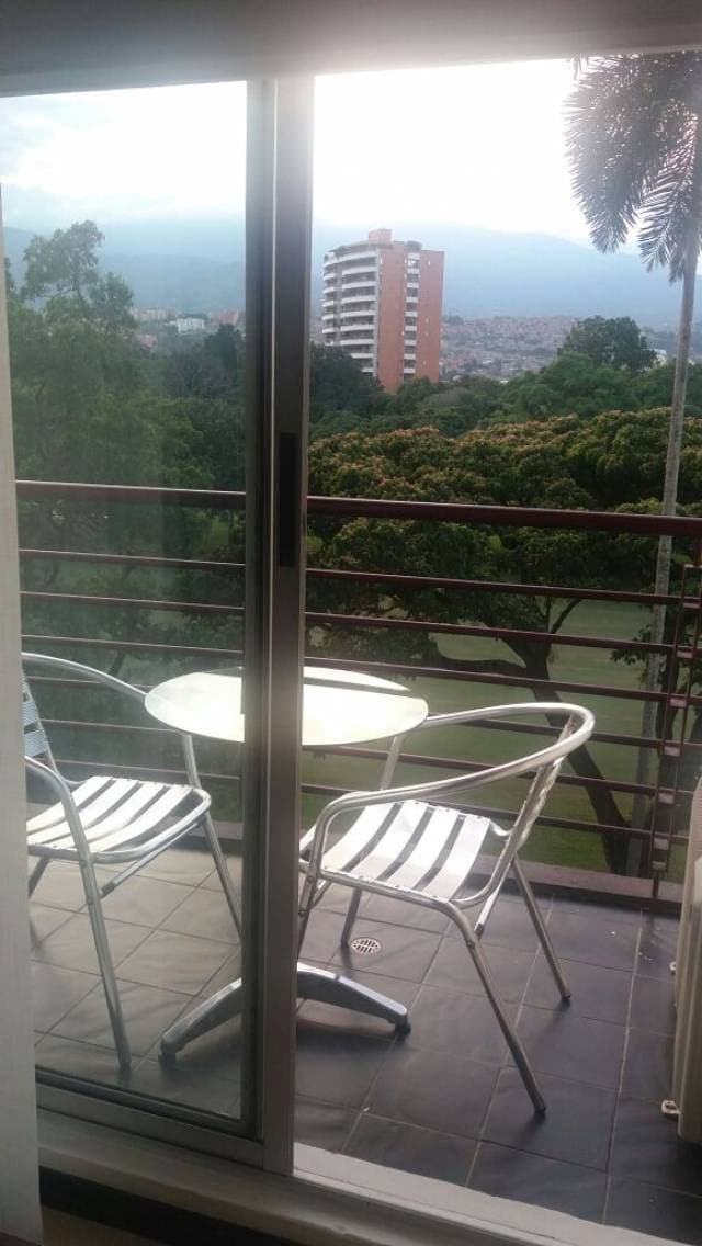 ALQUILO APARTA ESTUDIO AMOBLADO CIUDAD JARDIN — foto 4