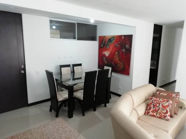 AMPLIO APARTAMENTO AMOBLADO. NORTE BARRIO LA FLORA — foto 5