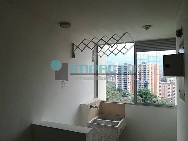 SE ARRIENDA APARTAMENTO EN ENVIGADO COD 11268 MM — foto 2
