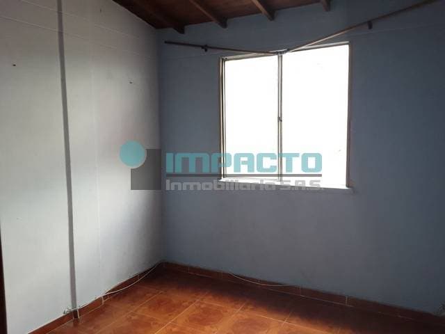SE ARRIENDA APARTAMENTO EN EL POBLADO COD 11258 xx — foto 4