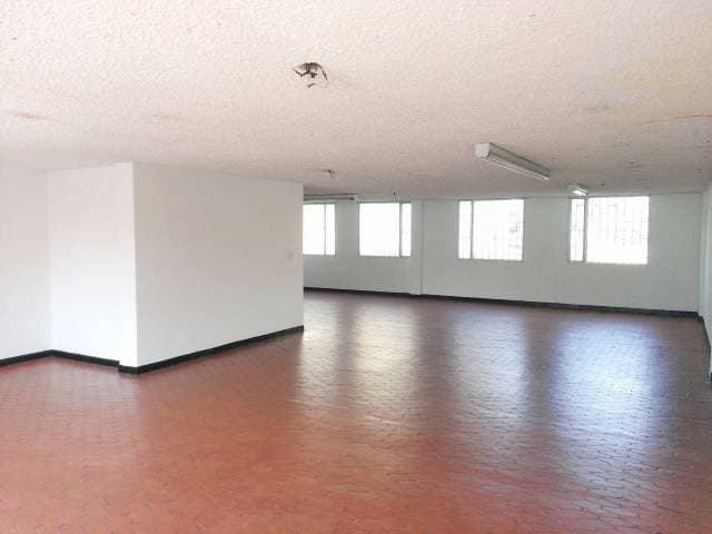 LOCAL-BODEGA EN VENTA O ARRIENDO — foto 2