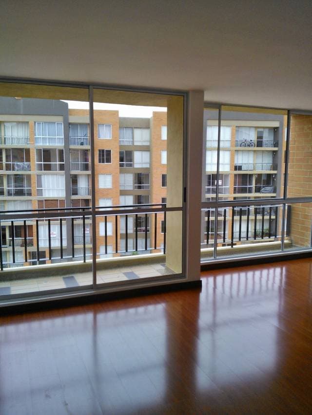 VENTA DE APARTAMENTO EN MADRID CUNDINAMARCA — foto 3