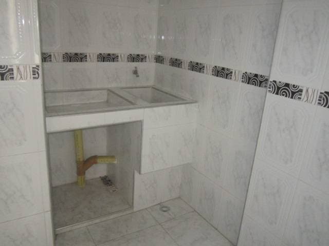 3 alcobas, un bano,cocina semiintegral,patio de ropas ,parqueo comunal — foto 2
