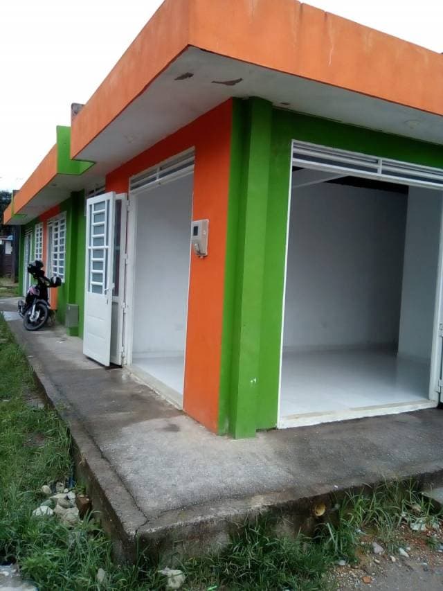 VENTA O PERMUTA - ESPECTACULAR CASA EN ACACIAS — foto 4