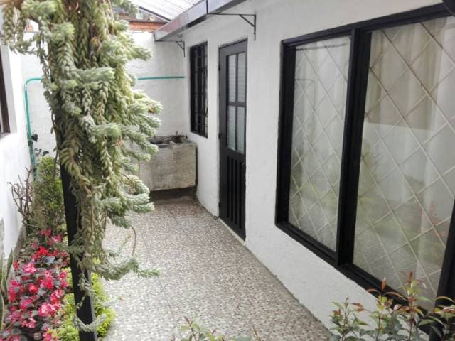 SE HERMOSA CASA - CON LOCAL — foto 5