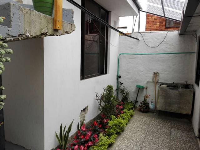 SE HERMOSA CASA - CON LOCAL — foto 10