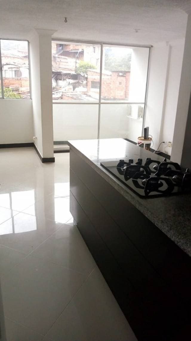 APARTAMENTO EN VENTA MUY  BONITO EN ROBLEDO — foto 6
