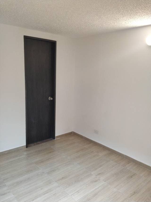 ARRIENDO APTO 6º PISO CON ASCENSOR, ESTRENAR EXCELENTES ACABADOS — foto 9