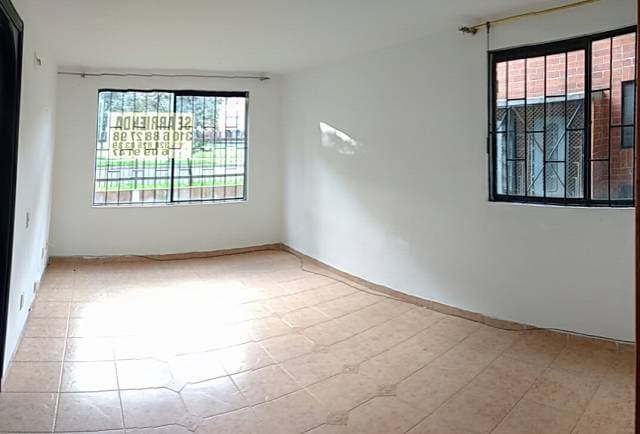 Lindo Apto para Arriendo Ciudadela Colsubsubsio — foto 1