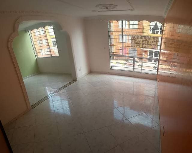 Lindo y amplio apto en Gran granada — foto 1