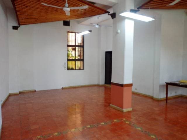 SE ALQUILA LOCAL COMERCIAL EN EL CENTRO DE CALI — foto 5