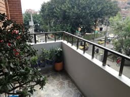 VENDO APARTAMENTO GRANDE EN CALASANZ - IGLESIA EMAUS