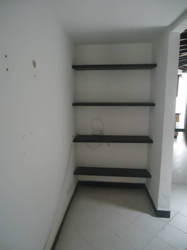 SE VENDE CASA EN ROBLEDO CERCA AL ÉXITO — foto 8