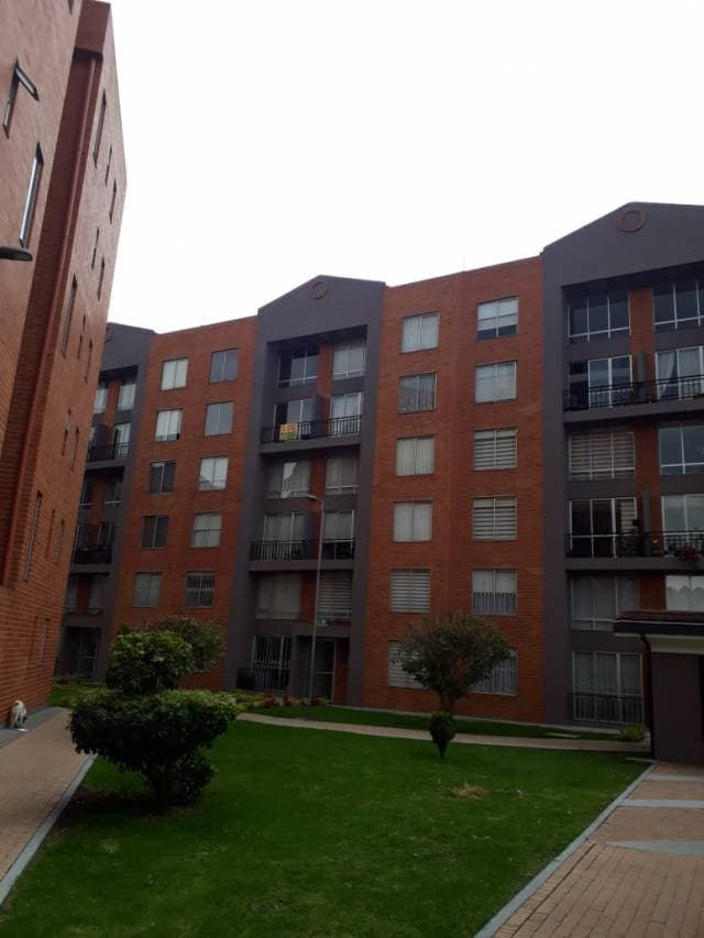 AMARILO PORTON DUPLEX EXCELENTE ESTADO — foto 4