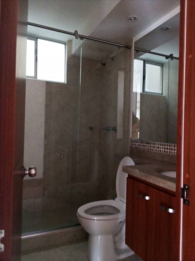 VENDO APTO AMARILO PORTON II 230 2 PISO — foto 11