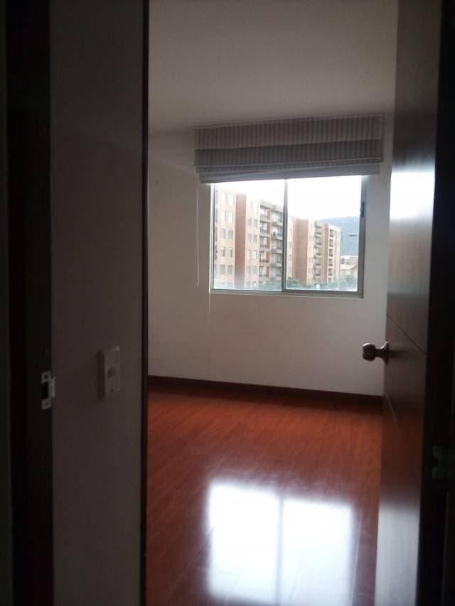VENDO APTO AMARILO PORTON II 230 2 PISO — foto 14