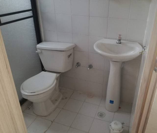 VENDO CÓMODO APARTAMENTO DUPLEX EN COLINAS DE CALASANZ — foto 2
