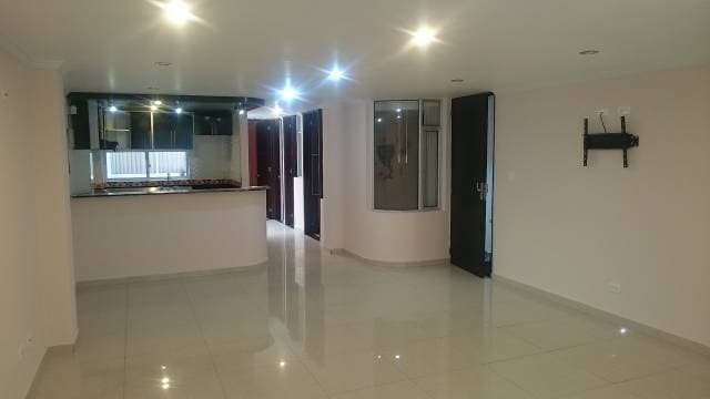 Excelente apartamento mas local / bodega — foto 2