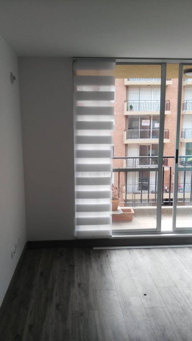 MADRID, AMARILO, C. ARBOLEDA, APTO 4 PISO, ASCENSOR, PARQUEADERO — foto 2