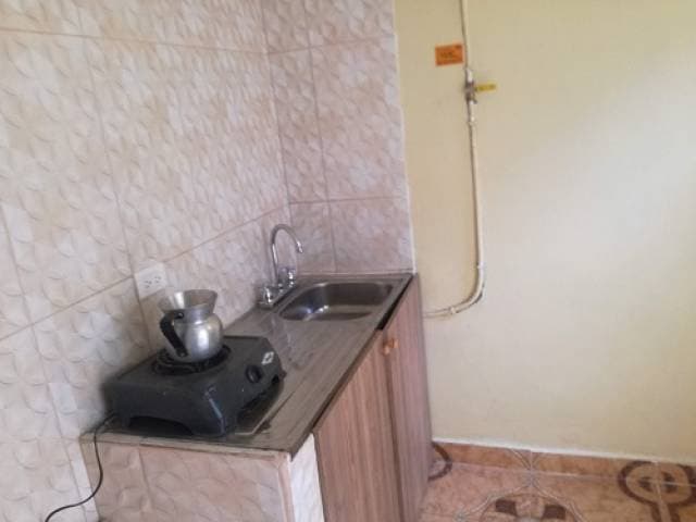 VENDO CASA COMODA PRIMER PISO MEDELLIN — foto 3