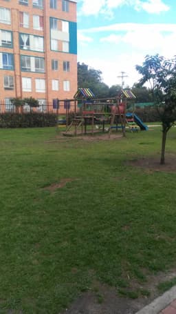 MADRID. QUINTAS DE ZARAGOSA VENDO CASA, ESTRENAR 3 NIVELES.