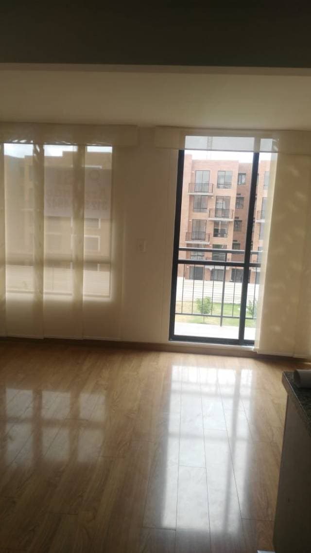 Madrid, ARRIENDO APTO 4 PISO CON ASCENSOR, PARQUEADERO. — foto 3