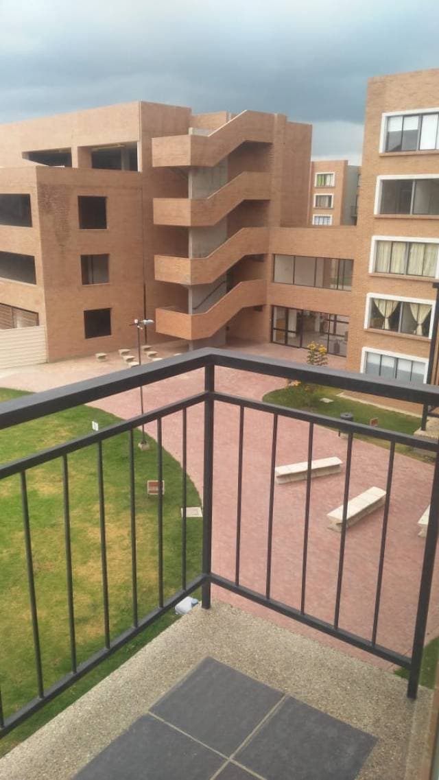 Madrid, ARRIENDO APTO 4 PISO CON ASCENSOR, PARQUEADERO. — foto 4