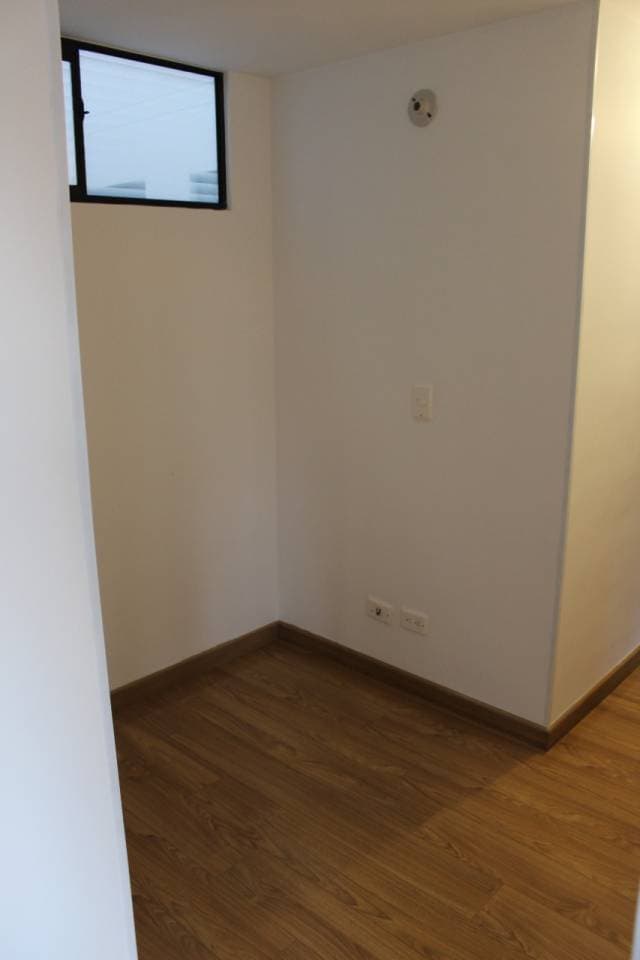Madrid, ARRIENDO APTO 4 PISO CON ASCENSOR, PARQUEADERO. — foto 13