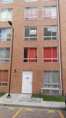 MADRID, LA FINCA. ARRIENDO APTO PARA ESTRENAR 3 PISO.