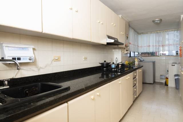 Apartamento Torre Alhambra. Fundadores — foto 12