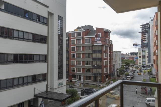 Apartamento Torre Alhambra. Fundadores — foto 14