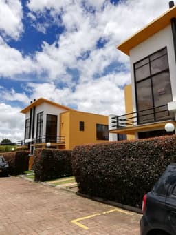 casa cajica 140mts se recibe menor valor bogota