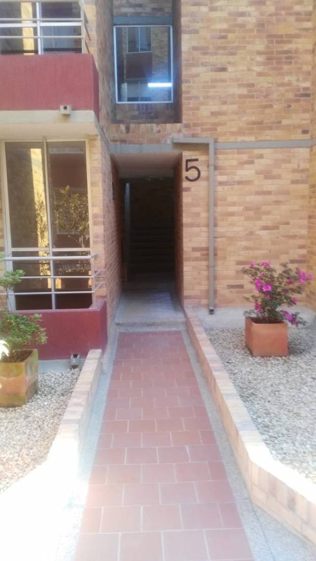 MADRID VENDO APTO, EXCELENTE ESTADO — foto 1