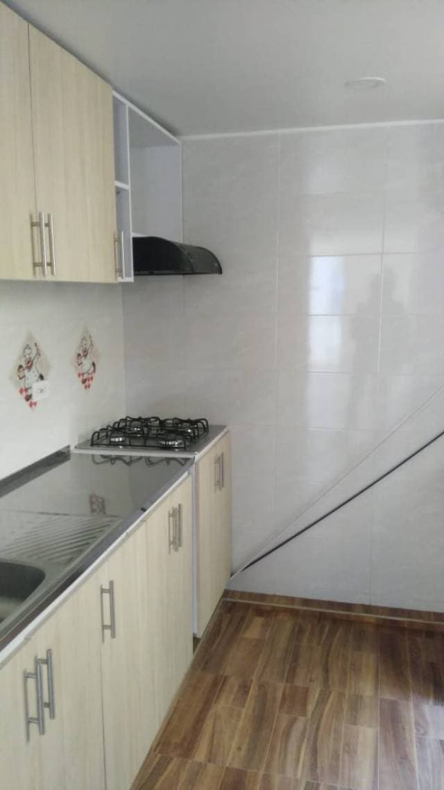 MADRID, PRADO VENDO APTO 4 PISO, EXCELENTE ESTADO — foto 6