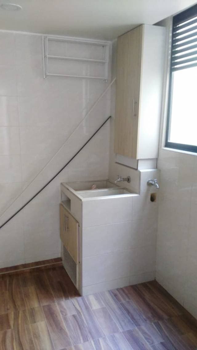 MADRID, PRADO VENDO APTO 4 PISO, EXCELENTE ESTADO — foto 11