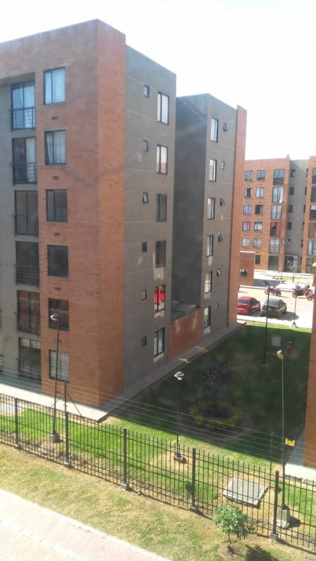 MADRID, PRADO VENDO APTO 4 PISO, EXCELENTE ESTADO — foto 12