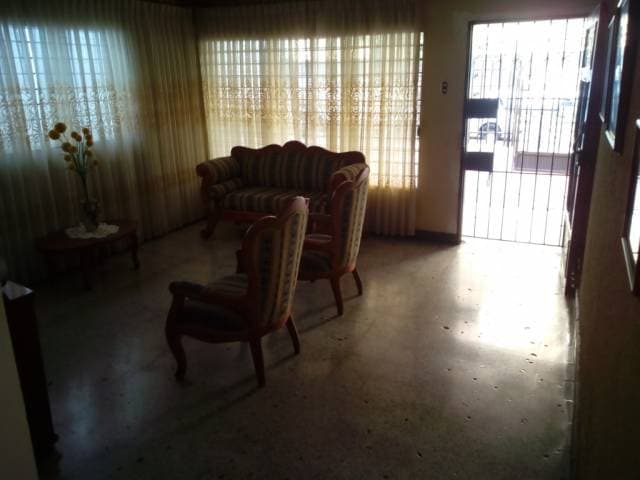 CASA COMERCIAL - CAE 2. IDEAL EPS, IPS, BANCOS, COLEGIOS, SIMILARES — foto 2
