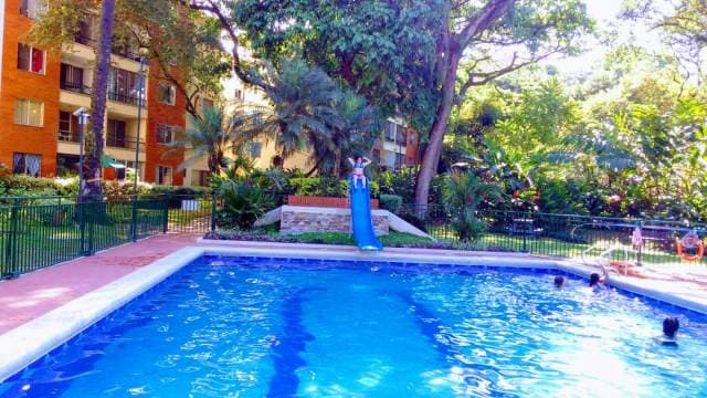 SE VENDE APTO, CALI SUR, QUINTAS DE DON SIMON — foto 1