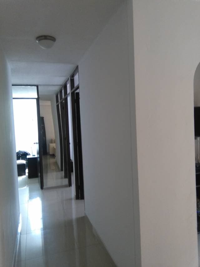 Alquilo Excelente Apartamento totalmente amoblado Norte de Cali — foto 3