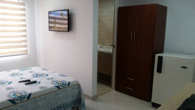 APARTAESTUDIO AMOBLADO CALLE 80 — foto 3