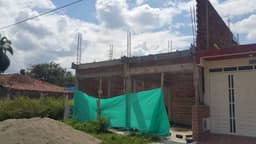SAN PEDRO VALLE, SE VENDE LOTE MEJORA UN PISO CON PLANCHA