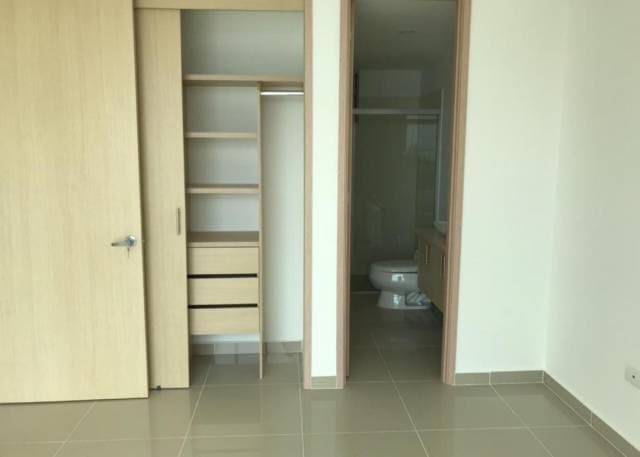 Alquiler y venta de Apartamento — foto 8